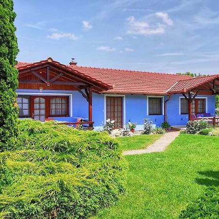Magyar Apartmanhazak I-Iii. ザラカロシュ エクステリア 写真