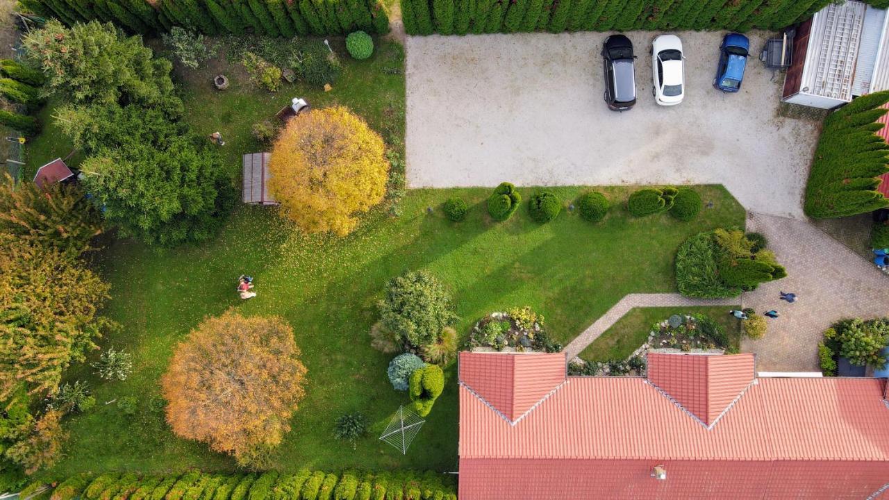 Magyar Apartmanhazak I-Iii. ザラカロシュ エクステリア 写真