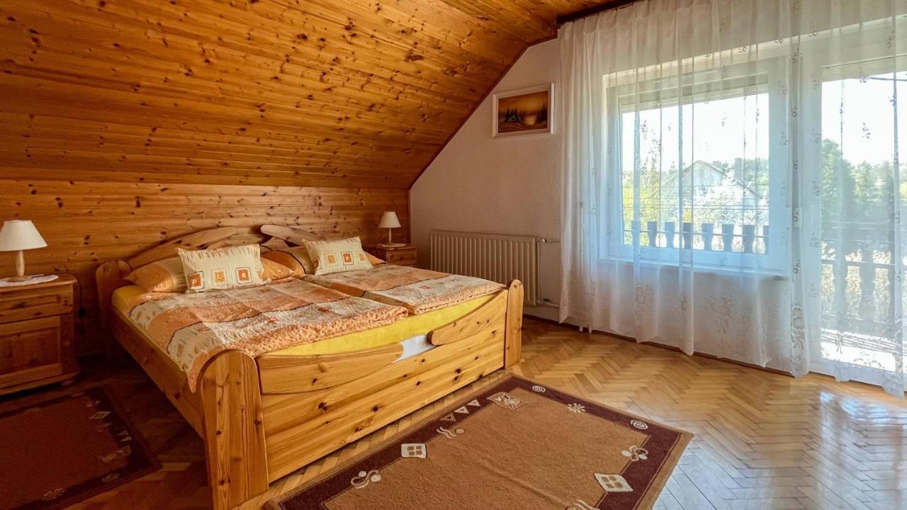 Magyar Apartmanhazak I-Iii. ザラカロシュ エクステリア 写真