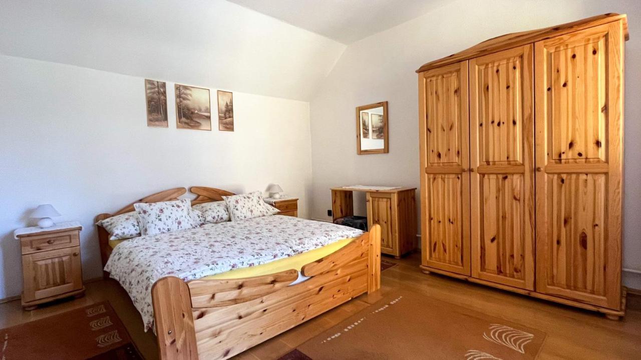 Magyar Apartmanhazak I-Iii. ザラカロシュ エクステリア 写真
