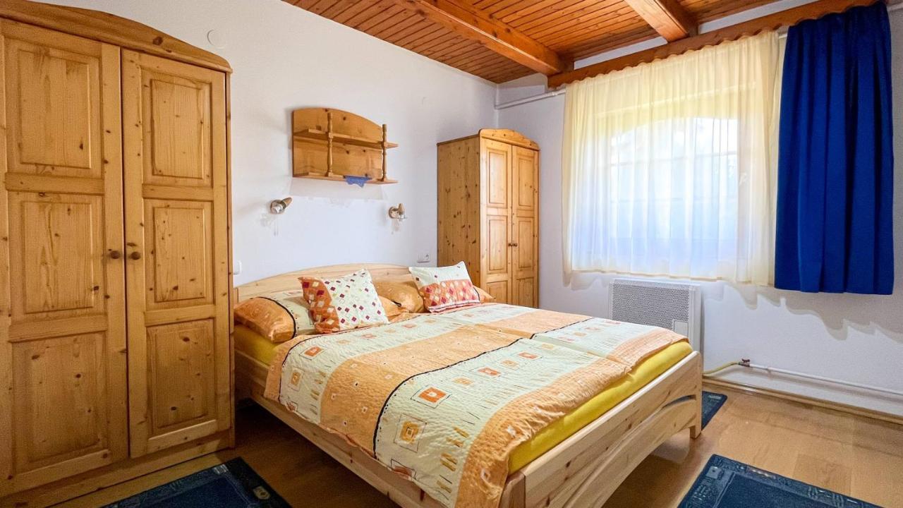 Magyar Apartmanhazak I-Iii. ザラカロシュ エクステリア 写真